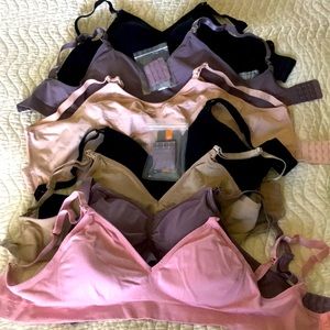 7 nursing bras, size M